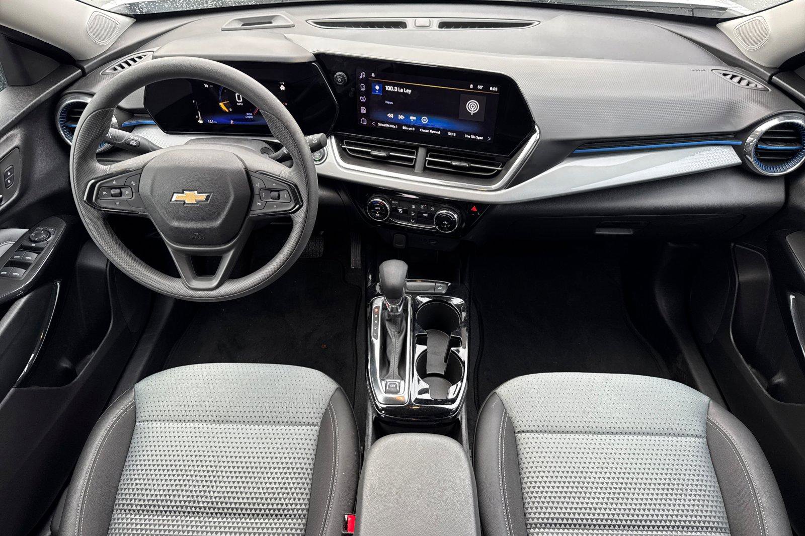 Used 2025 Chevrolet Trax LT image 15