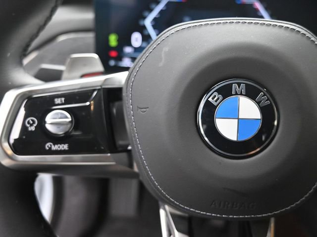 Used 2025 BMW 740i image 15