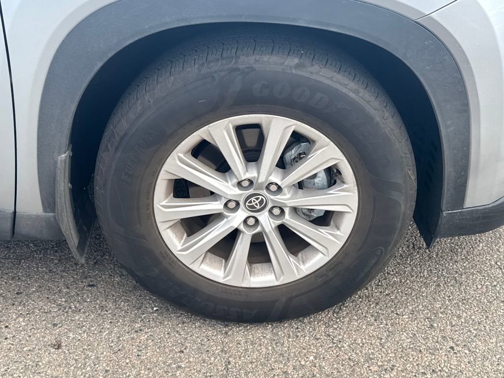 Used 2026 Toyota Grand Highlander XLE image 45