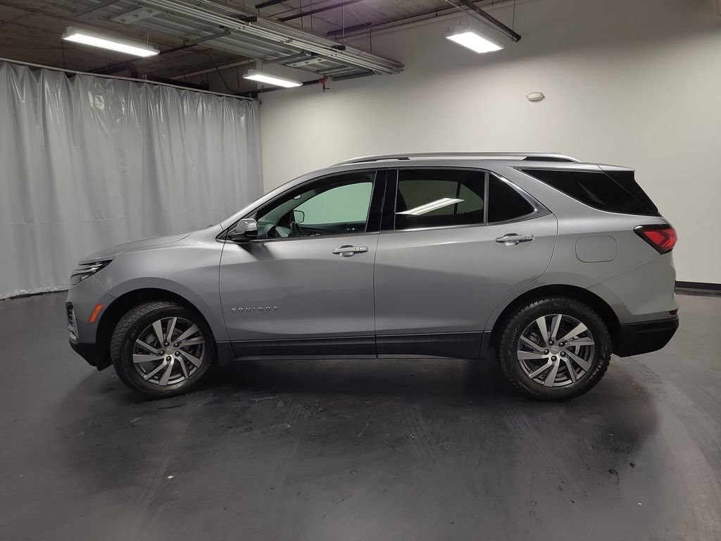 Used 2023 Chevrolet Equinox Premier AWD/4WD image 5