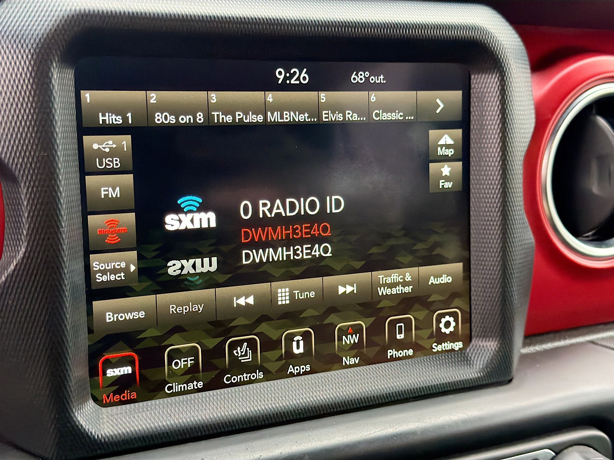 Used 2022 Jeep Wrangler Unlimited Rubicon w/ Cold Weather Group image 29