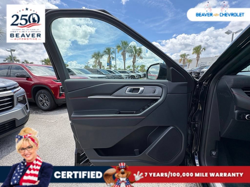 Used 2025 Ford Explorer ST-Line AWD/4WD image 31