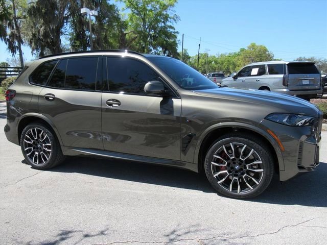 Used 2026 BMW X5 xDrive50e image 2