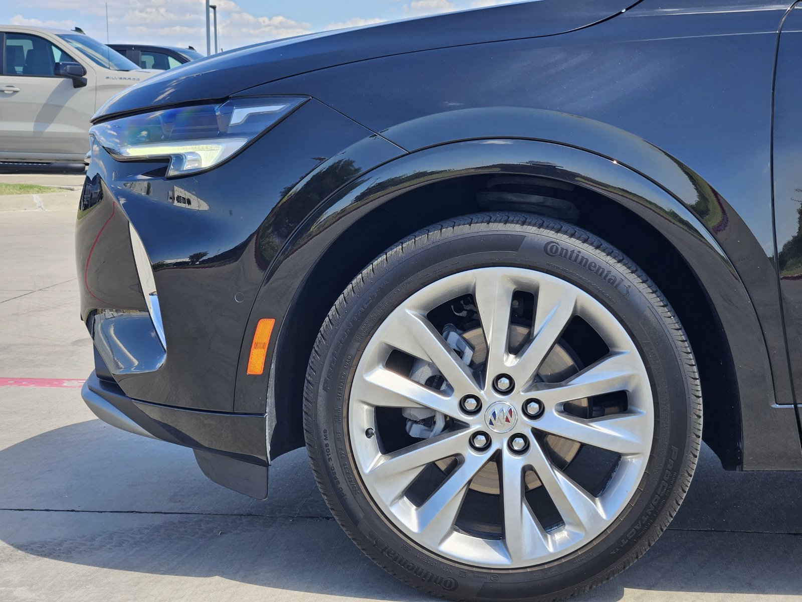 Used 2023 Buick Envision Avenir FWD image 12