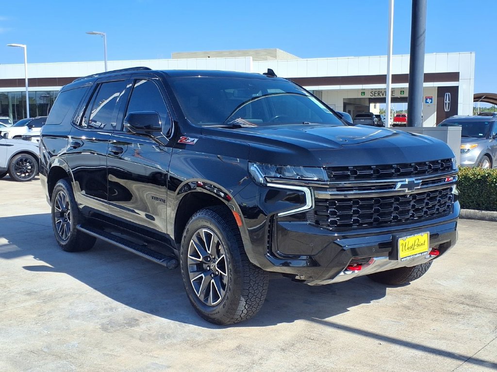 Used 2022 Chevrolet Tahoe Z71 w/ Luxury Package AWD/4WD image 7
