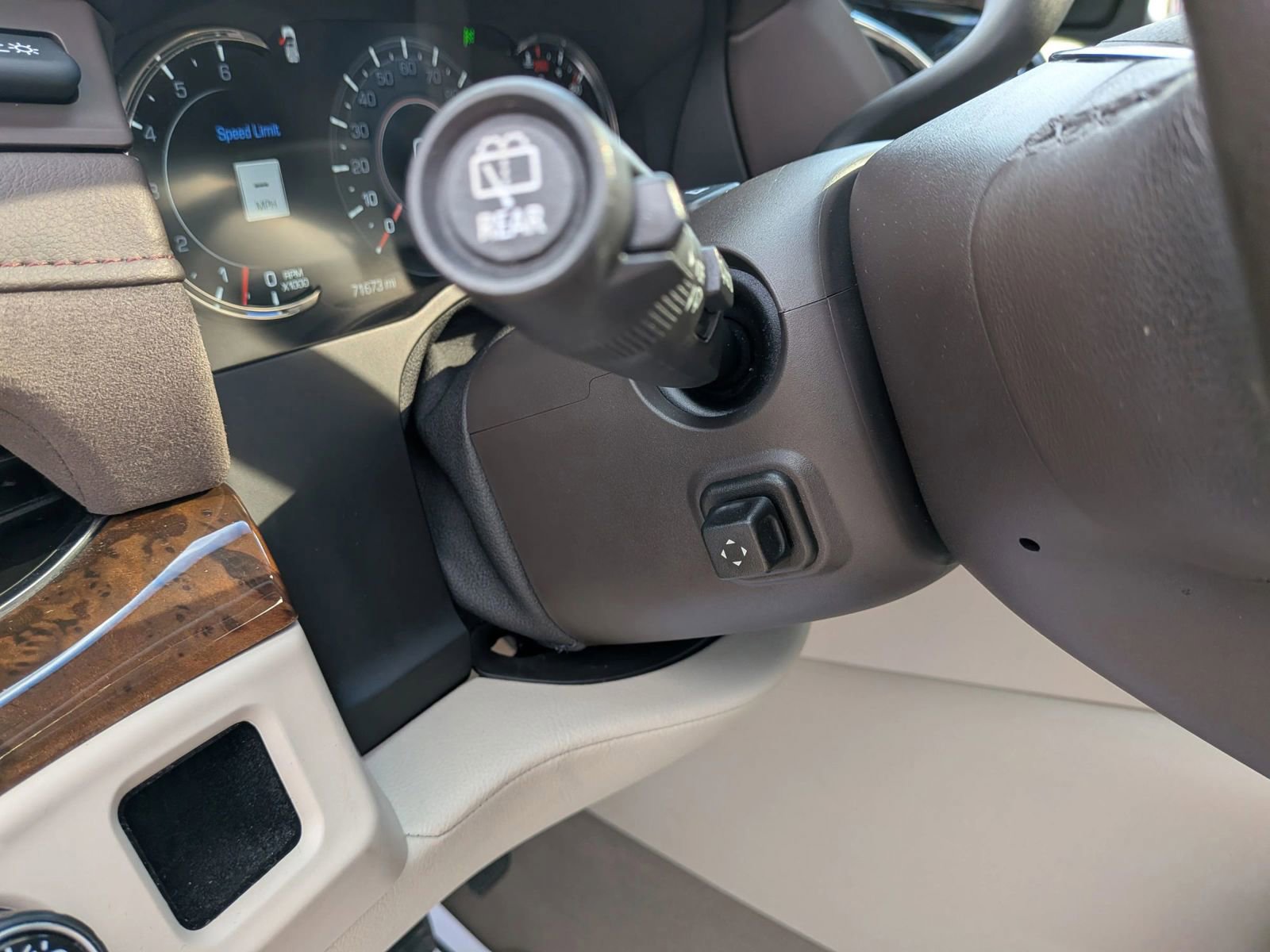 Used 2016 Cadillac Escalade ESV Luxury image 66