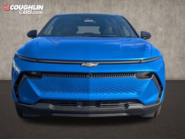 New 2026 Chevrolet Equinox EV LT image 2
