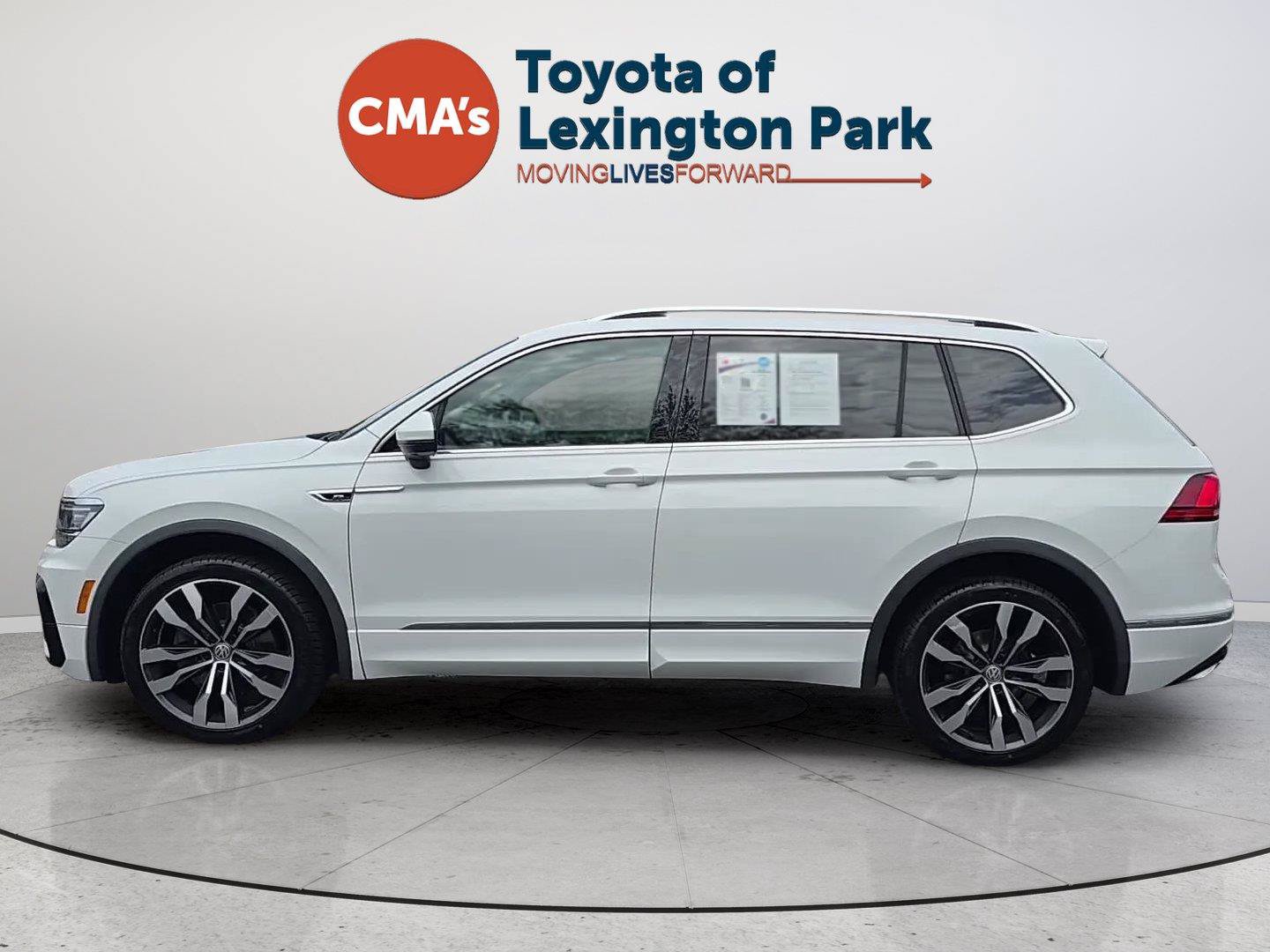 Used 2020 Volkswagen Tiguan SEL Premium R-Line w/ 3rd Row Seat Package AWD/4WD image 12