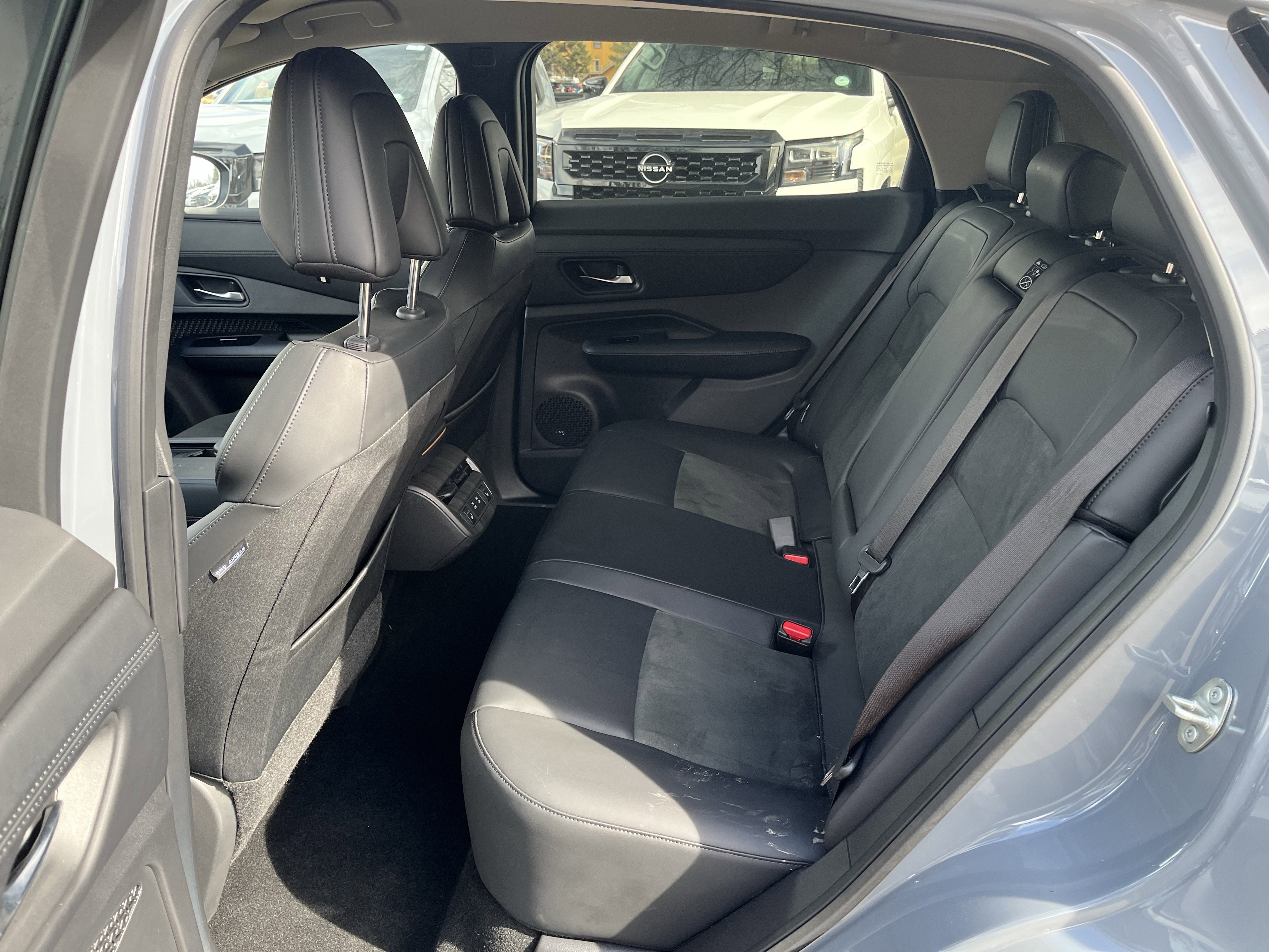Certified 2025 Nissan Ariya AWD image 16