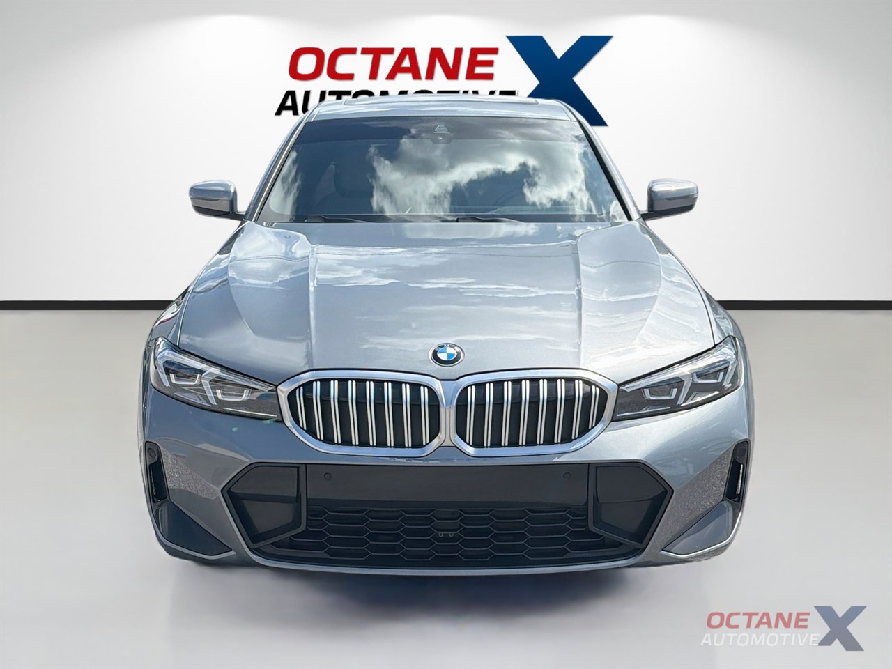 Used 2023 BMW 330i Sedan w/ M Sport Package RWD image 2
