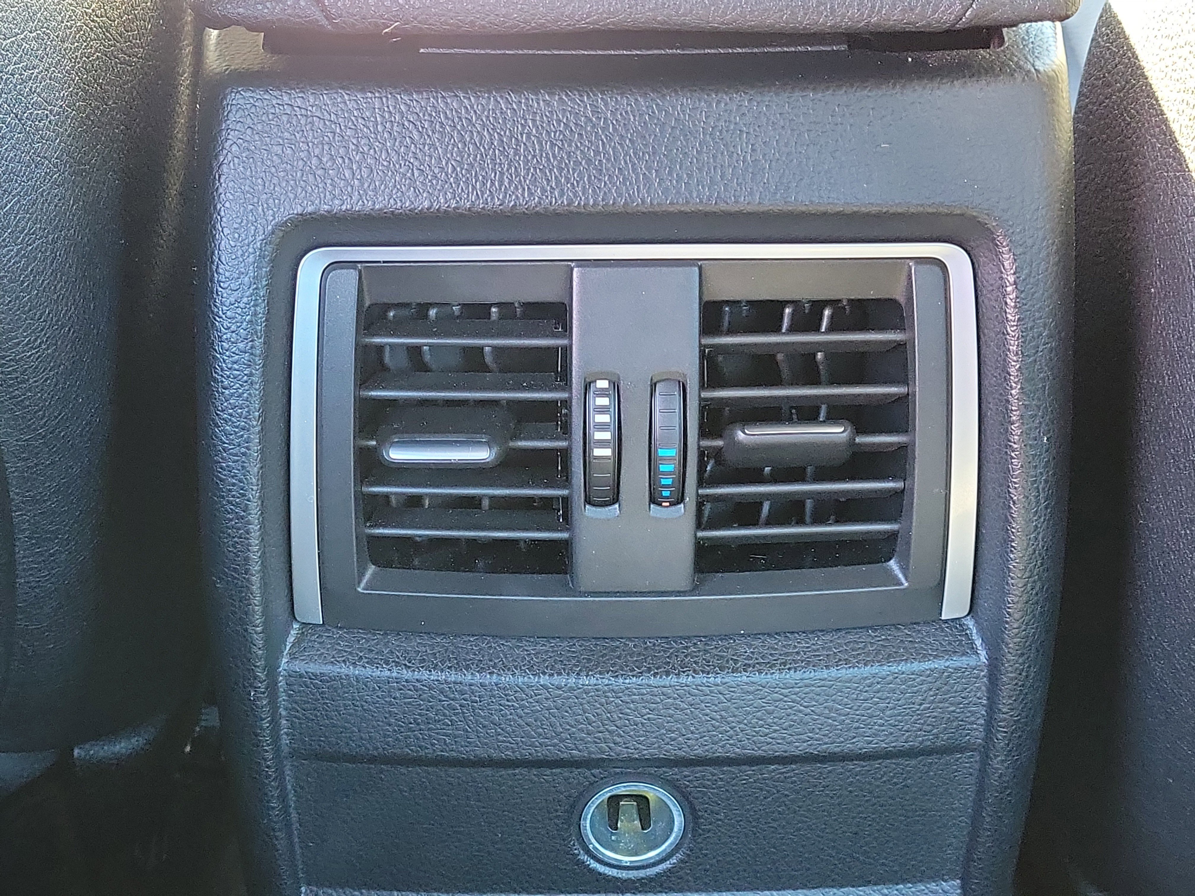 Used 2017 BMW 330i 330i image 11