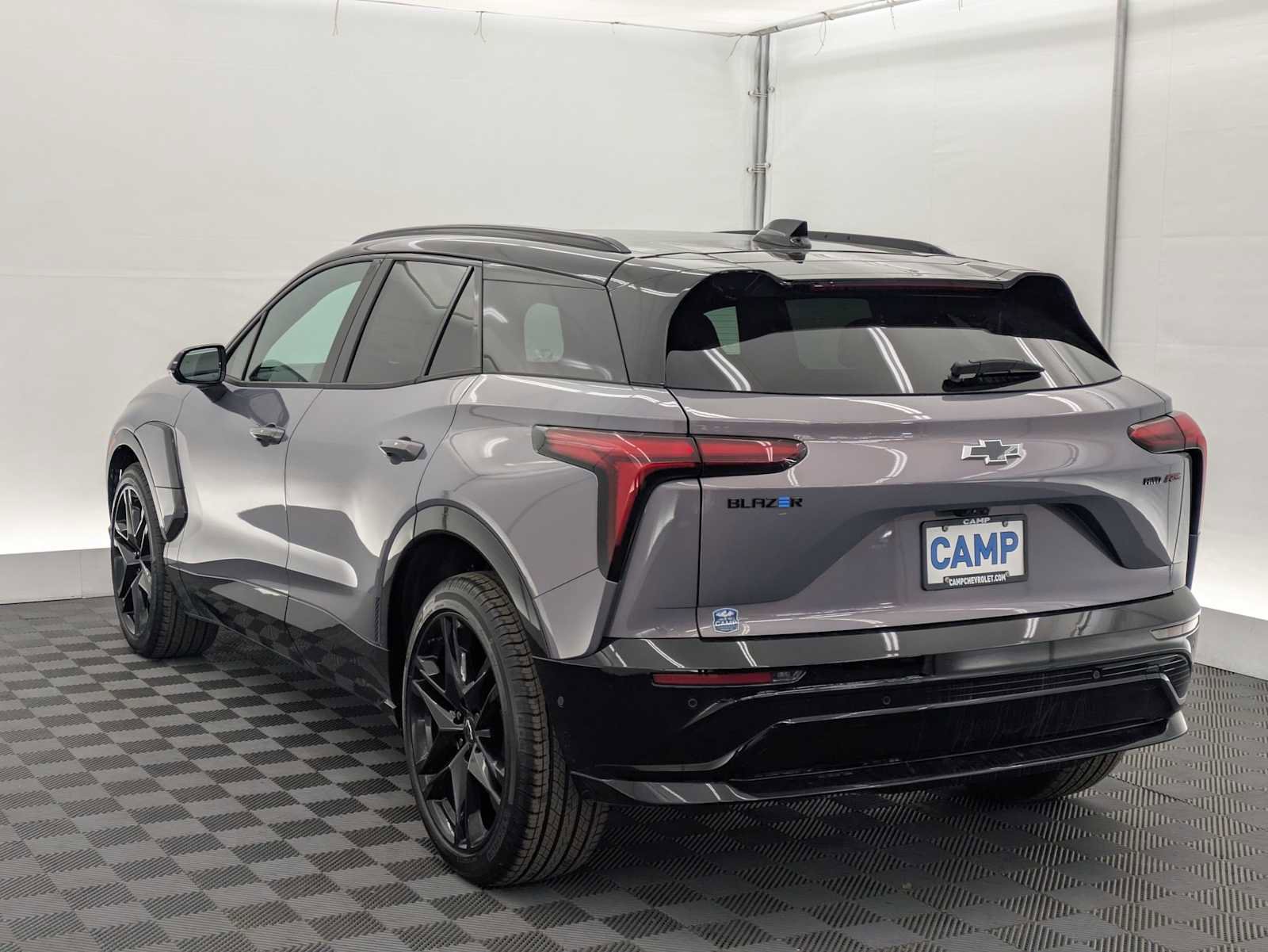 New 2026 Chevrolet Blazer EV RS w/ LPO, Blackout Package AWD/4WD image 4