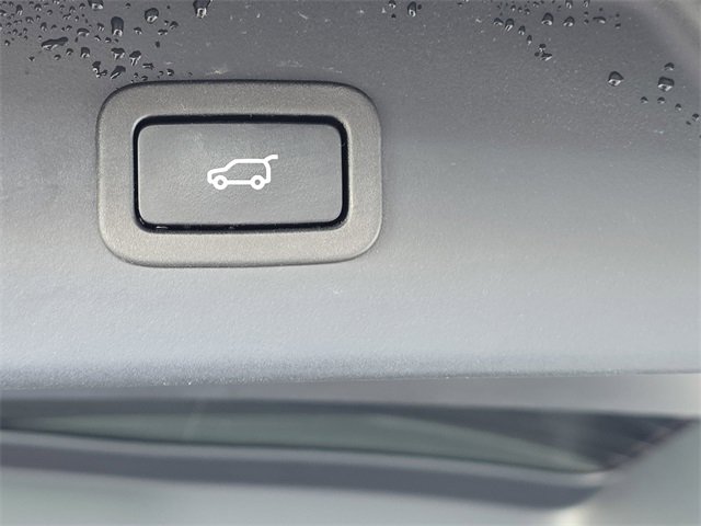 Used 2019 Land Rover Range Rover HSE image 16