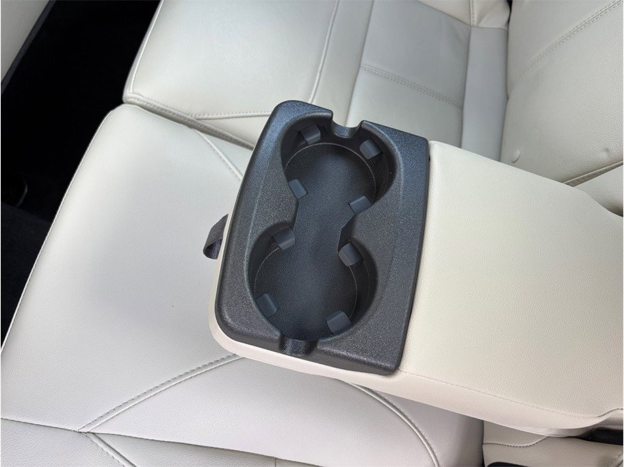 Used 2018 Ford Focus Titanium w/ Titanium Technology Package FWD image 42
