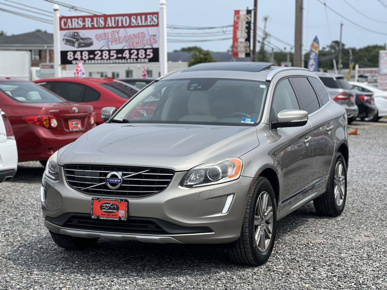 Used 2016 Volvo XC60 T6 Platinum w/ Climate Package AWD/4WD image 3