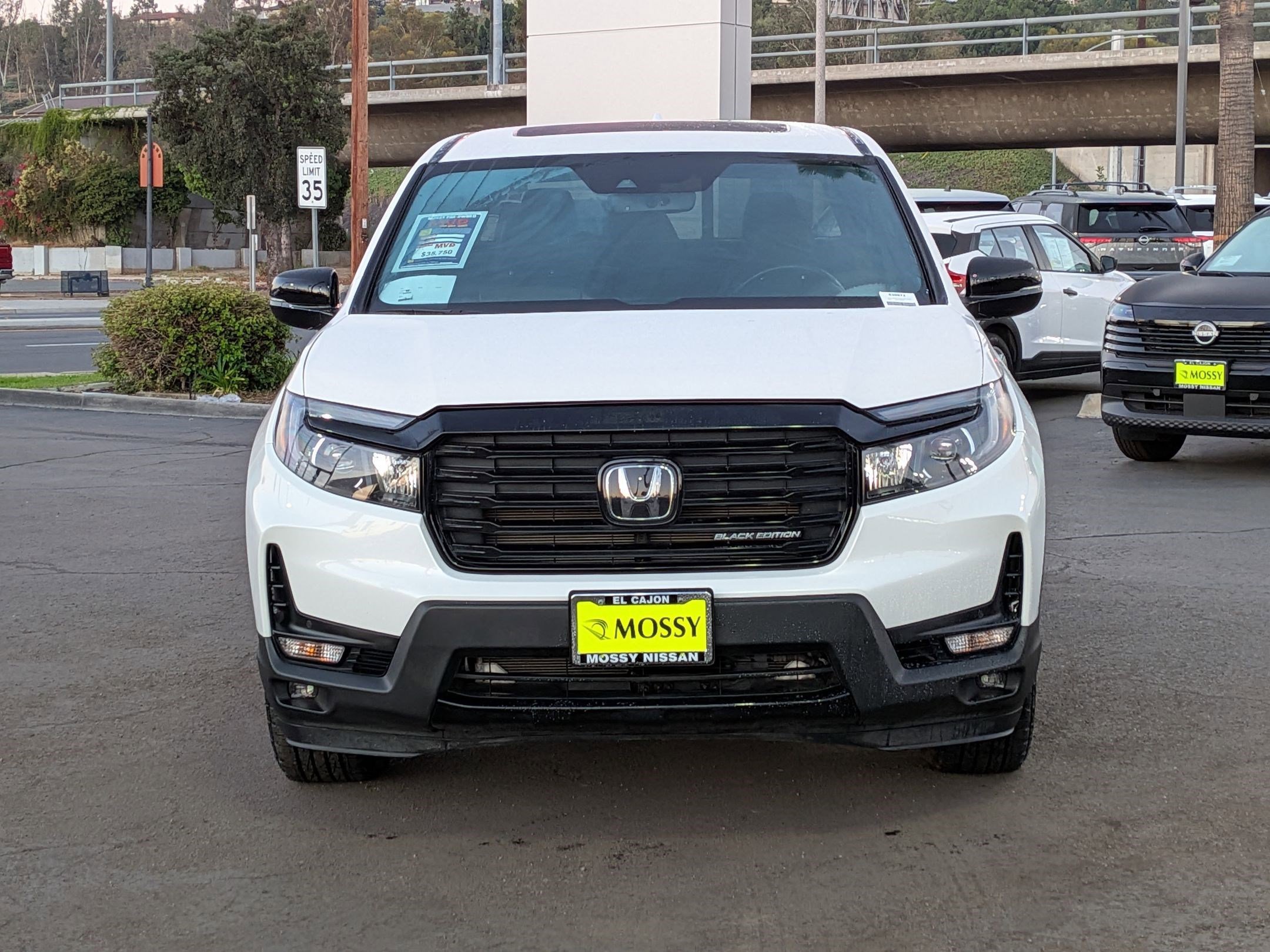 Used 2023 Honda Ridgeline Black Edition image 3