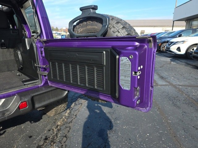 Used 2023 Jeep Wrangler Unlimited w/ Sun & Screen Package image 55