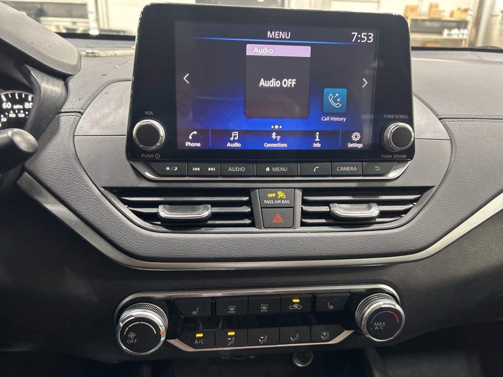 Used 2021 Nissan Altima 2.5 SV w/ SV Premium Package image 11