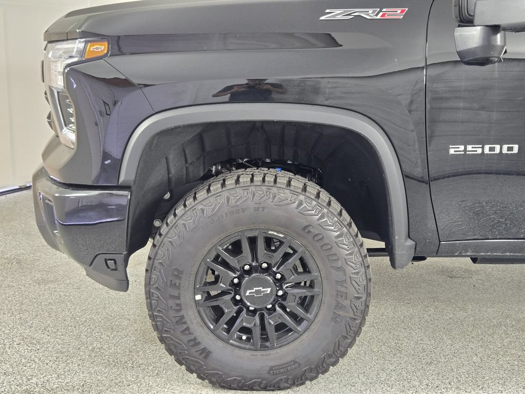 New 2026 Chevrolet Silverado 2500 ZR2 AWD/4WD image 8