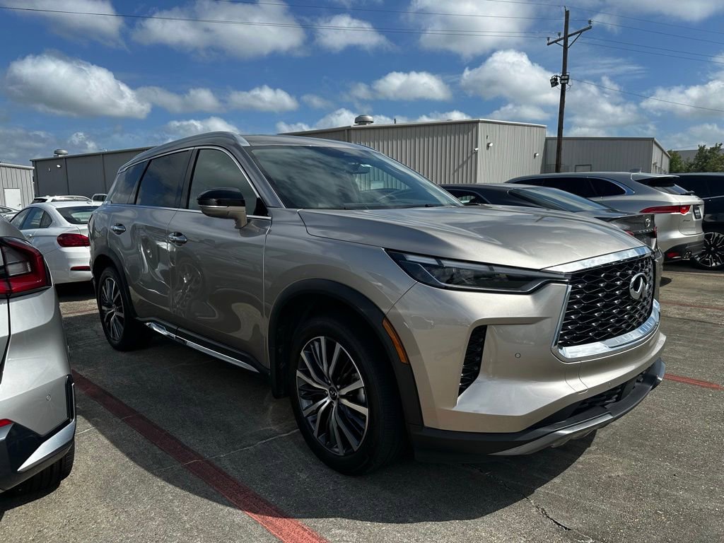 Used 2023 INFINITI QX60 Sensory w/ Cargo Package image 5
