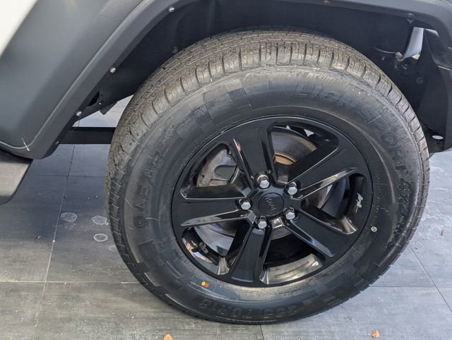 Used 2022 Jeep Wrangler Unlimited Sport image 16
