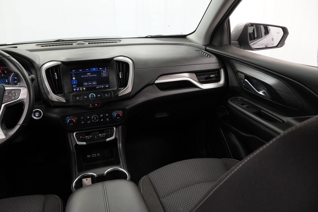Used 2024 GMC Terrain SLE w/ Driver Convenience Package AWD/4WD image 15