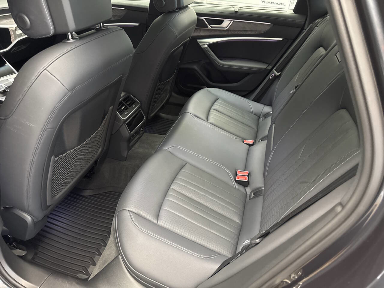 Used 2024 Audi A6 Premium Plus w/ Executive Package image 30