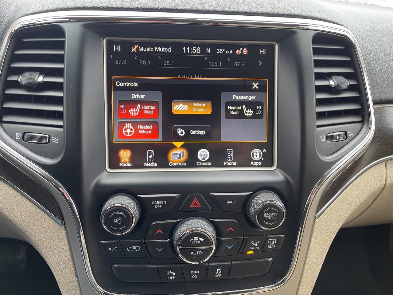 Used 2014 Jeep Grand Cherokee Limited image 21