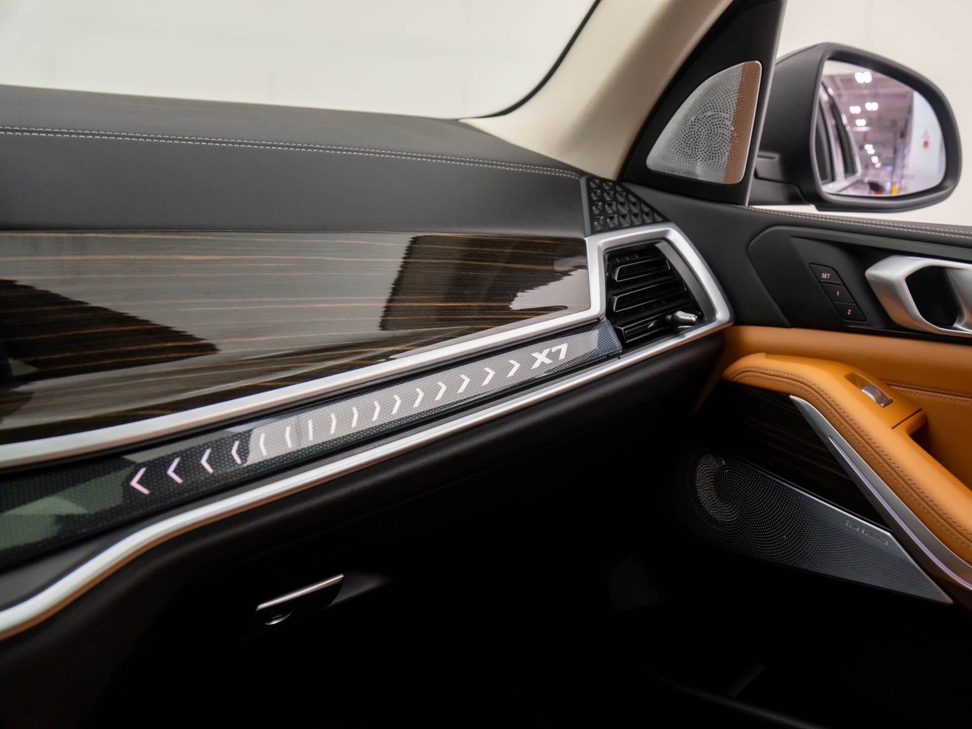 Certified 2025 BMW X7 xDrive40i w/ Premium Package image 30