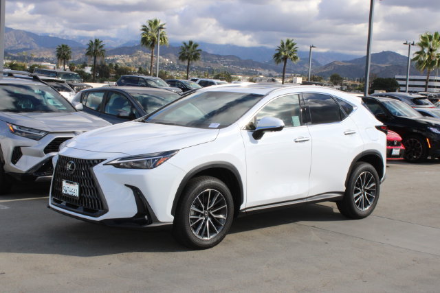 Certified 2026 Lexus NX 350h AWD w/ Accessory Package (Z1) image 3