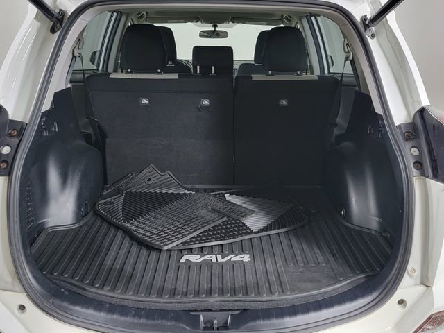 Used 2016 Toyota RAV4 XLE image 15