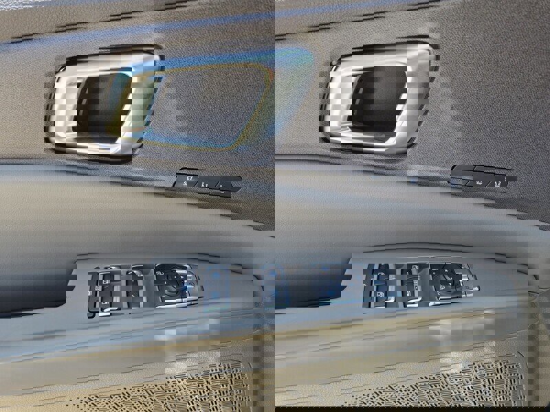 New 2026 Kia Carnival SX image 9