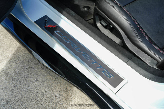 Used 2018 Chevrolet Corvette Stingray Coupe w/ 1LT RWD image 34