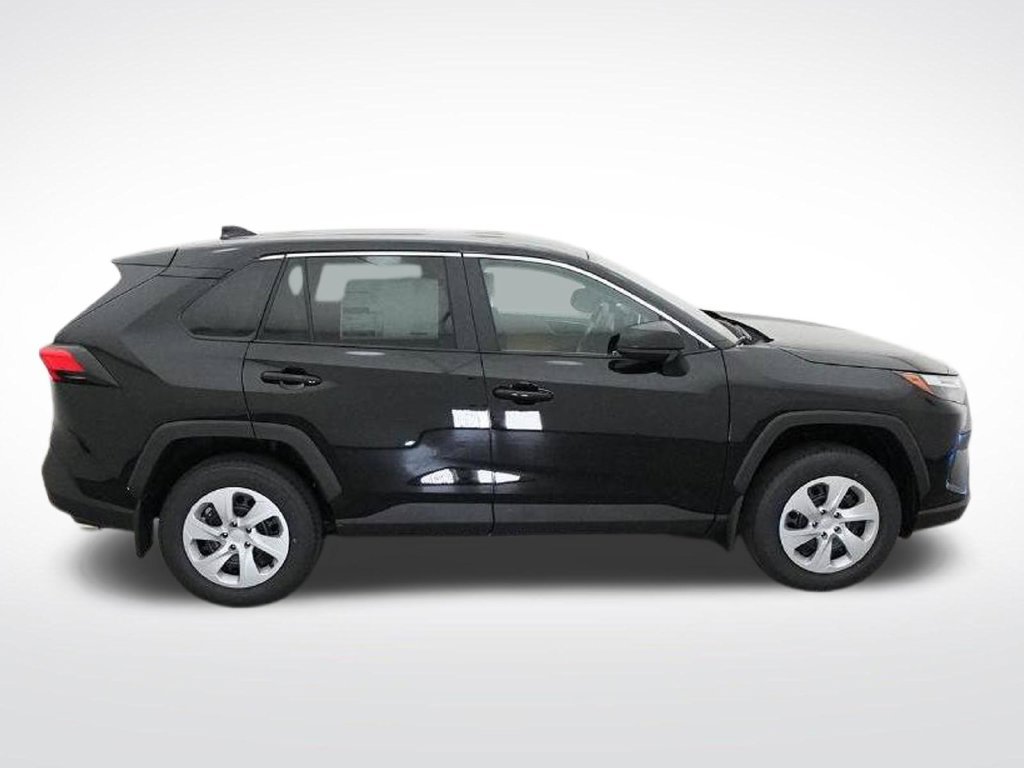 Used 2025 Toyota RAV4 LE FWD image 14