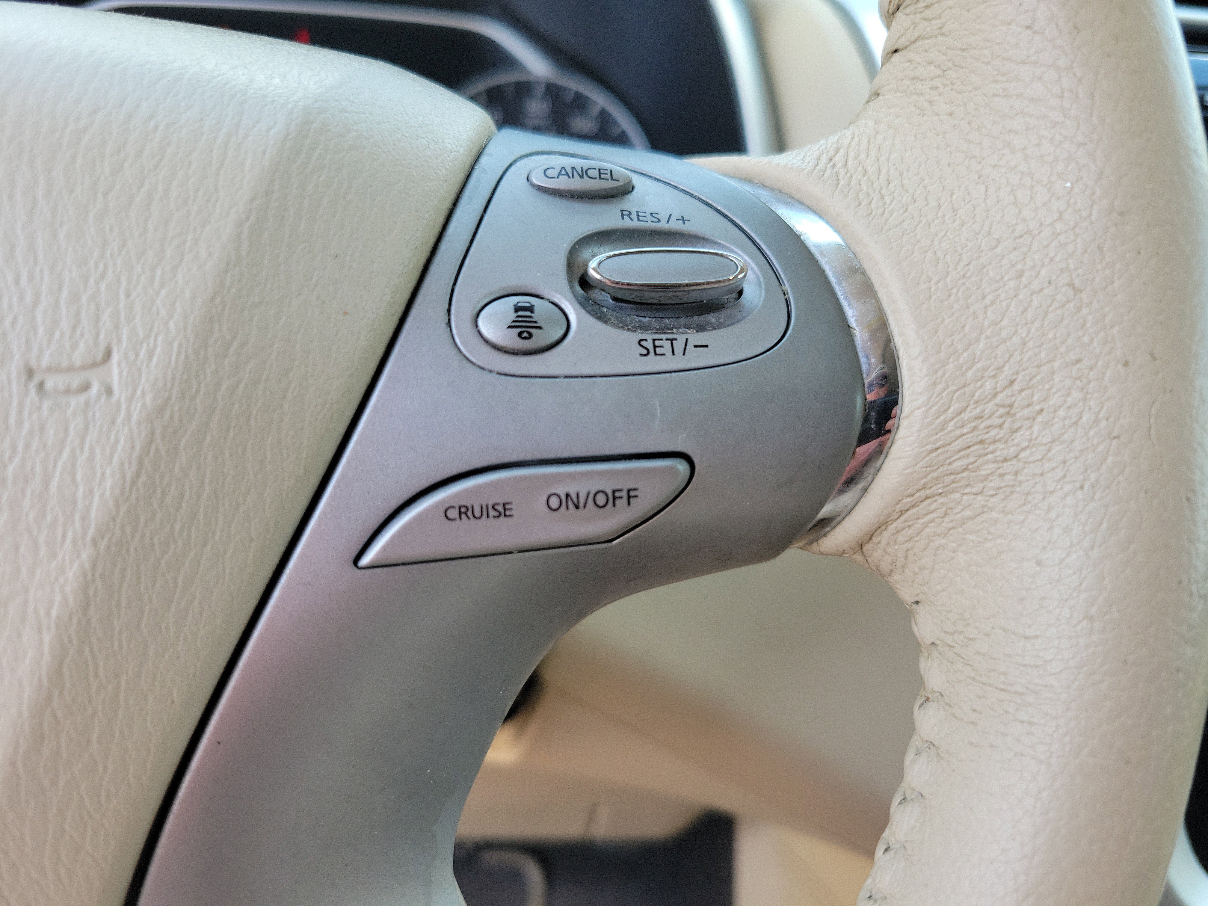Used 2016 Nissan Murano SL w/ SL Technology Package FWD image 17