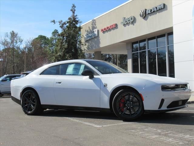 Used 2024 Dodge Charger R/T Scat Pack w/ Plus Group image 2
