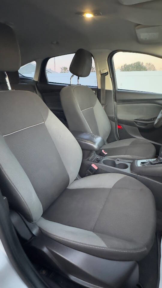 Used 2012 Ford Focus SE image 10