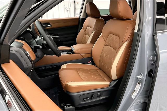New 2026 Nissan Pathfinder Platinum AWD/4WD image 10