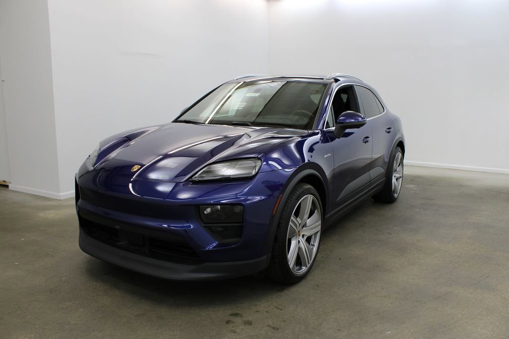 New 2024 Porsche Macan 4 Electric image 12