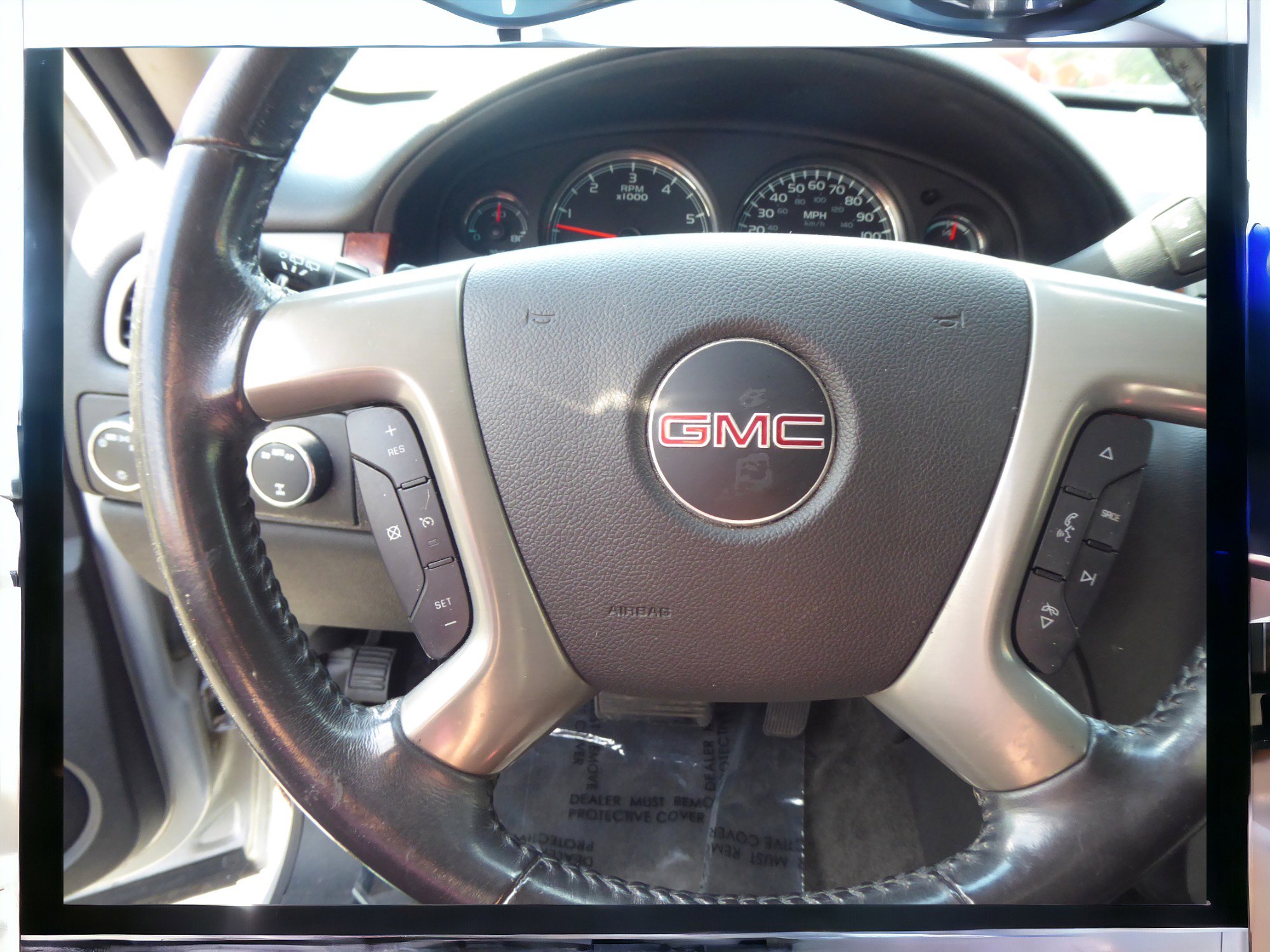 Used 2013 GMC Yukon XL SLT image 11
