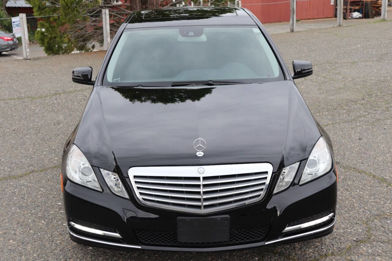 Used 2013 Mercedes-Benz E 350 Sedan image 2