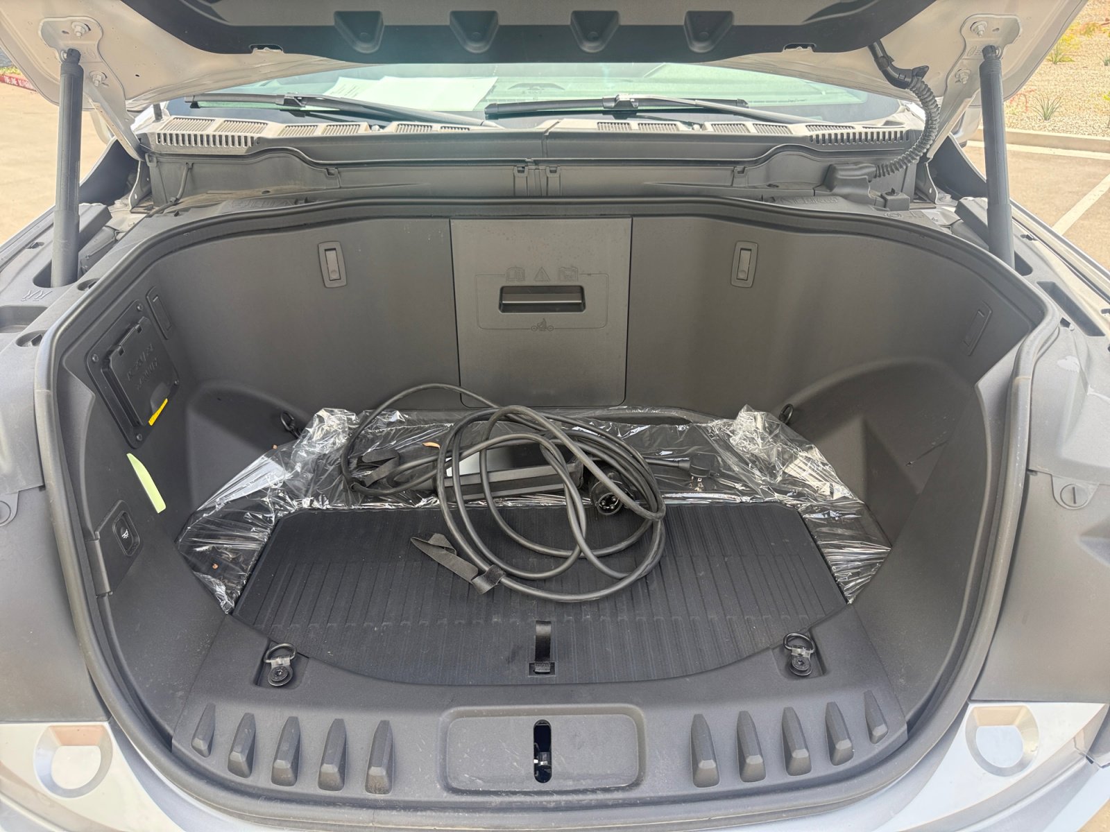 Used 2024 Ford F150 Lightning Lariat image 32