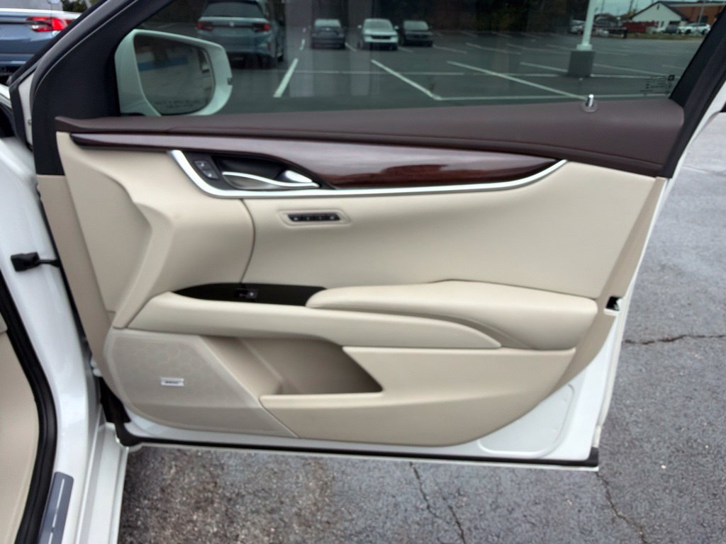 Used 2016 Cadillac XTS Luxury w/ LPO, Protection Package FWD image 24