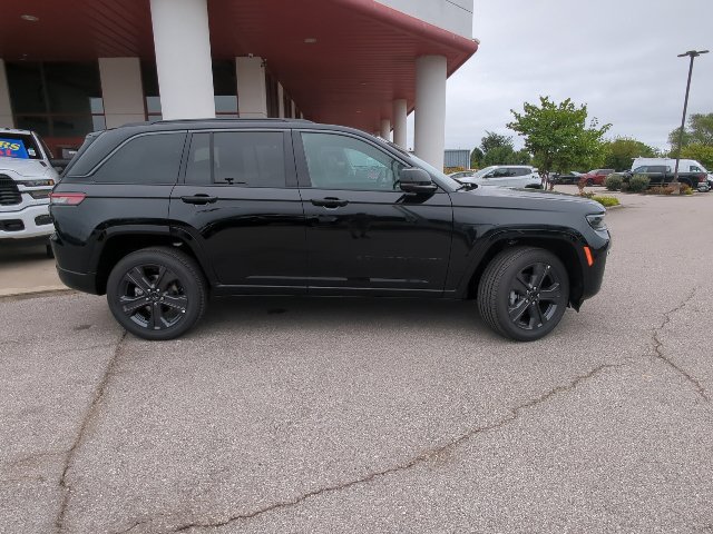 New 2027 Jeep Grand Cherokee Limited AWD/4WD image 32