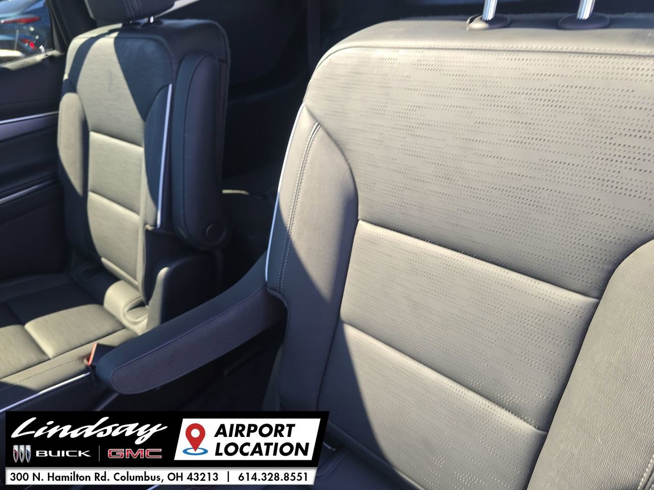 Used 2025 Buick Enclave Sport Touring w/ Power Package image 27