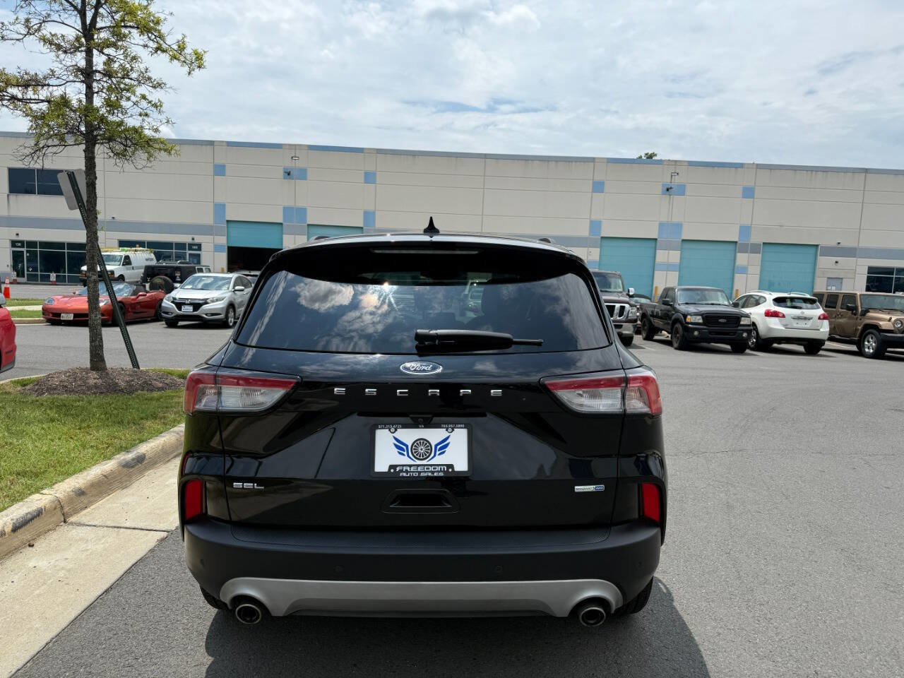 Used 2020 Ford Escape SEL image 8