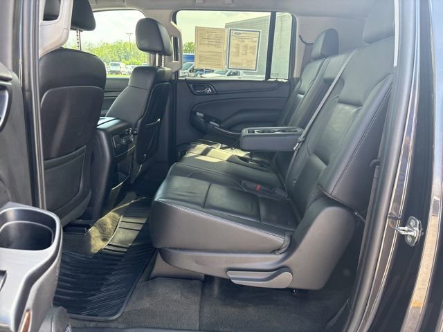 Used 2015 Chevrolet Suburban LT RWD image 16