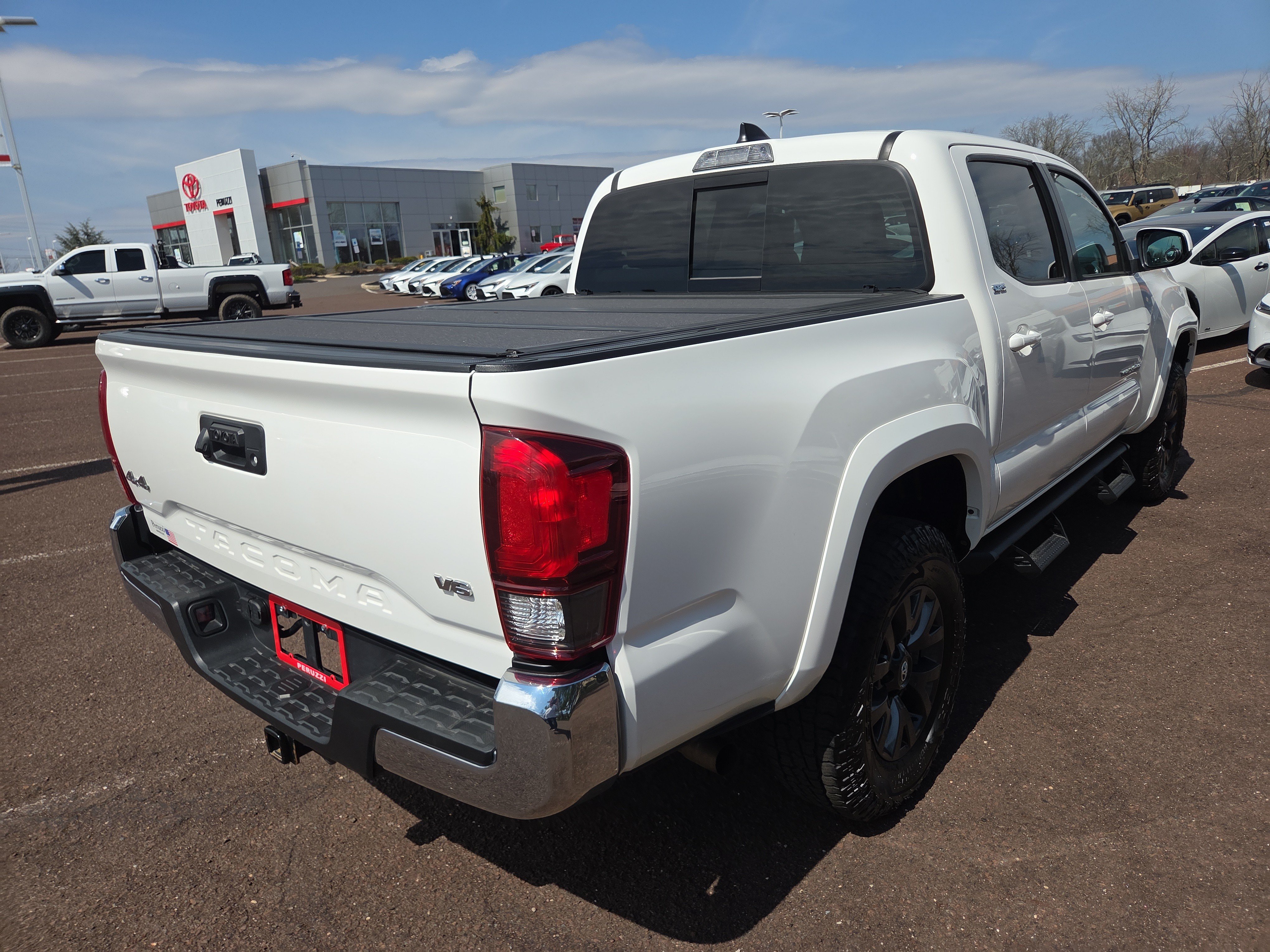 Certified 2023 Toyota Tacoma SR5 AWD/4WD image 3