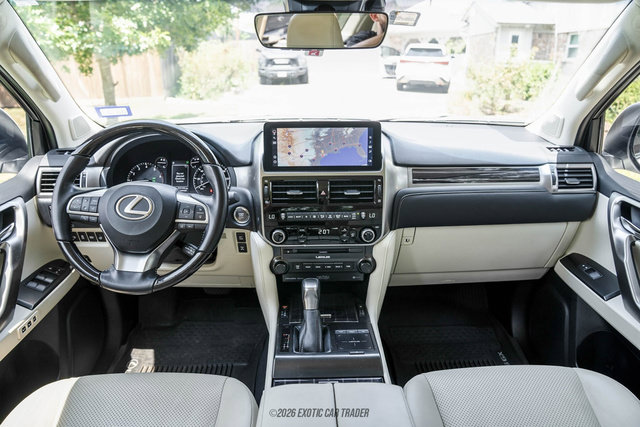 Used 2023 Lexus GX 460 Luxury w/ Sport Design Package AWD/4WD image 32