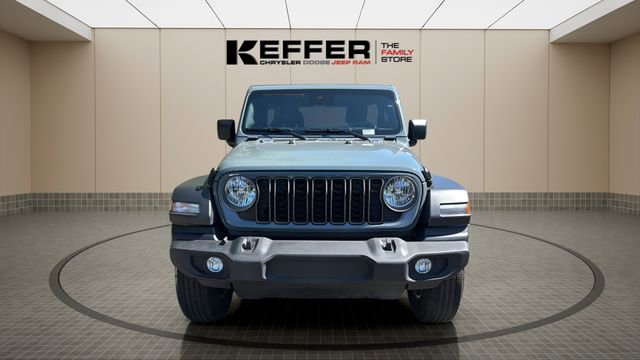 Used 2024 Jeep Wrangler Sport S image 9